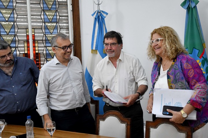 El director general de cultura y educación de la provincia de Buenos Aires, Alberto Sileoni, explicó en febrero el nuevo régimen académico.  Télam